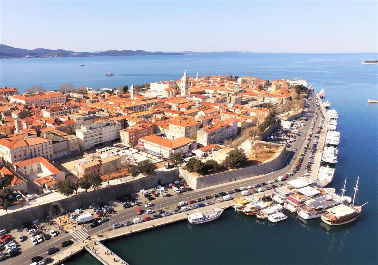 Rhythm Floating Hostel - Zadar Exteriör bild