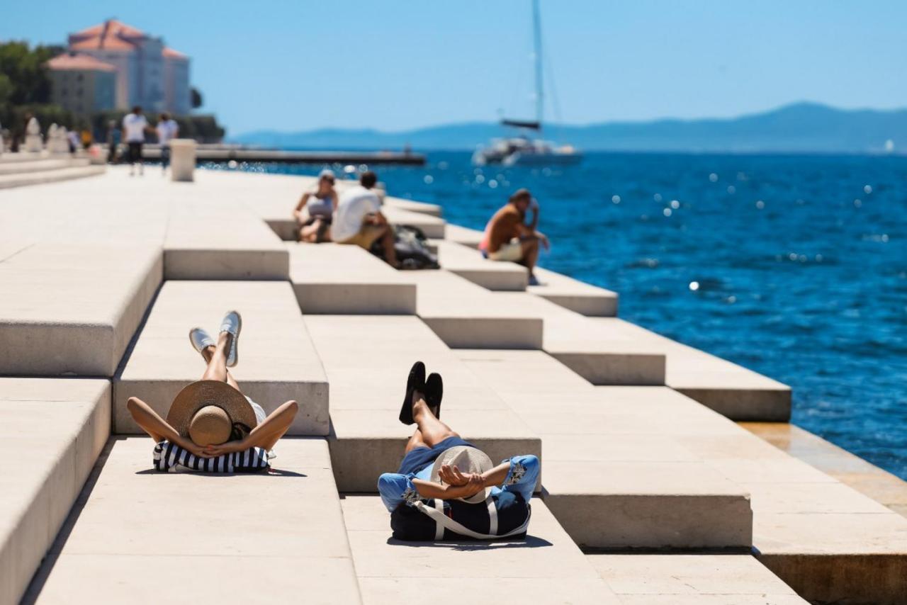 Rhythm Floating Hostel - Zadar Exteriör bild