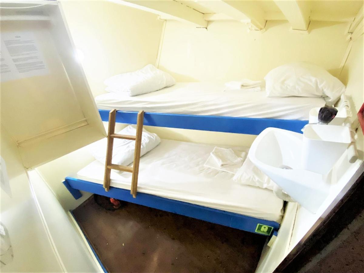 Rhythm Floating Hostel - Zadar Exteriör bild