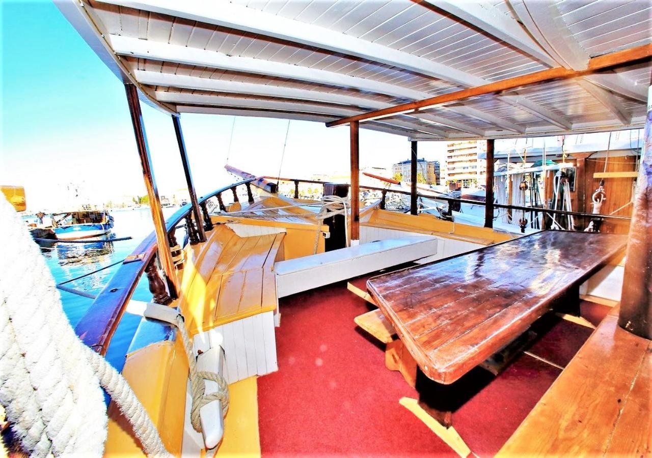 Rhythm Floating Hostel - Zadar Exteriör bild